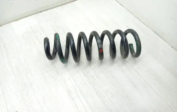 Mercedes-Benz C W205 Rear coil spring