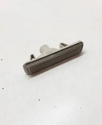 BMW 7 E38 Front fender indicator light