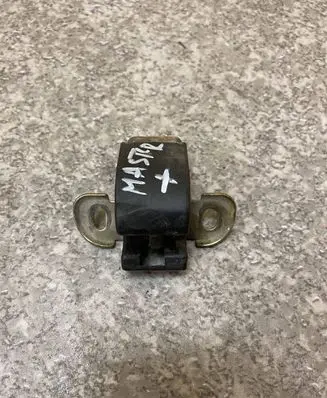 Loading door lock