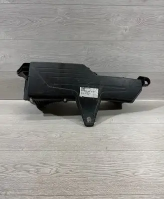 BMW 4 F36 Gran coupe Intake resonator 72368845 8578649