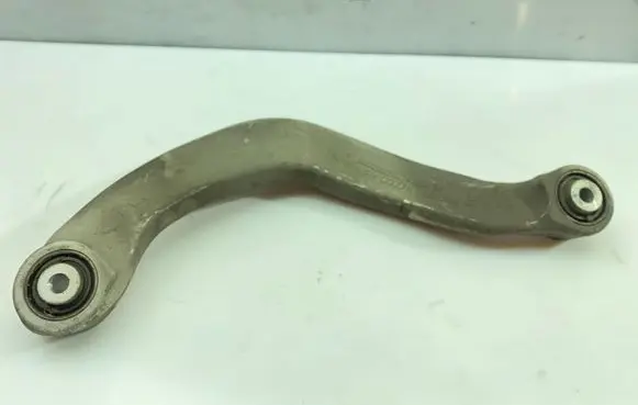Audi A6 C7 Rear upper control arm/wishbone 8K0505324H
