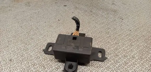 Citroen C3 Seat heating relay 9673891680