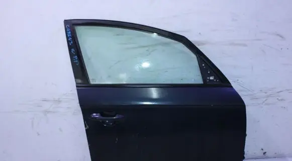 KIA Carens III Front door