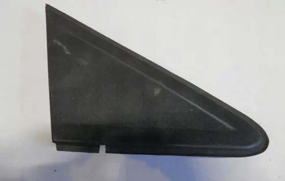 Ford Focus Front arch trim 79pooiiutf2