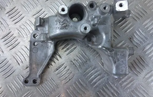 Peugeot 308 Generator/alternator bracket 9808696680