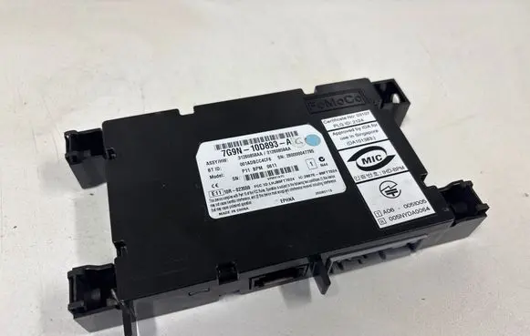 Volvo XC70 Bluetooth control unit module 7G9N10D893AD 001ADBCC4CF6 31260859AA