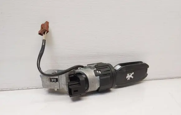 Peugeot 508 Ignition lock 9663123380
