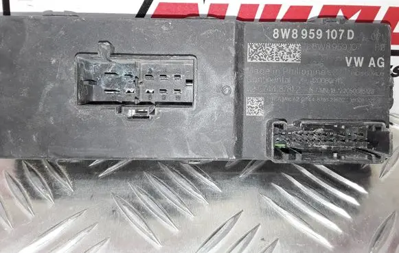 Porsche Cayenne (9Y0 9Y3) Tailgate/trunk control unit/module 8W8959107D A2C74487812