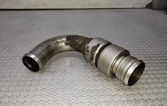Intercooler hose/pipe