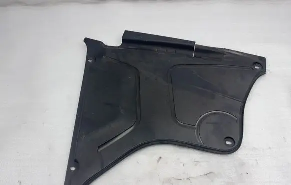 Mercedes-Benz S W222 Other engine bay part A2226800107