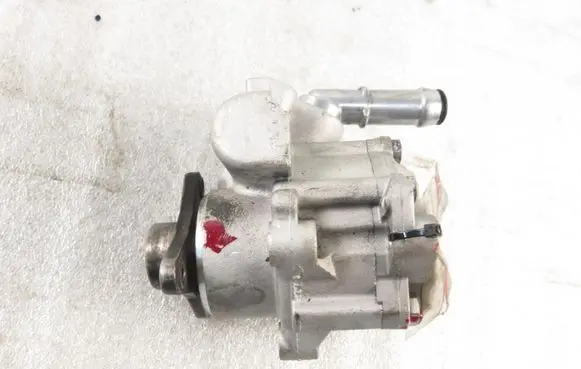 Opel Vivaro Power steering pump PP146