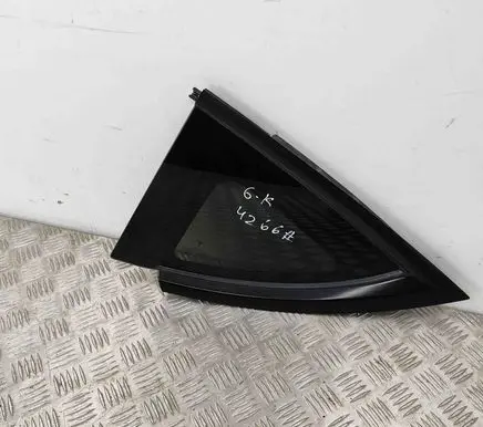 Tesla Model Y Rear side window 160080800C