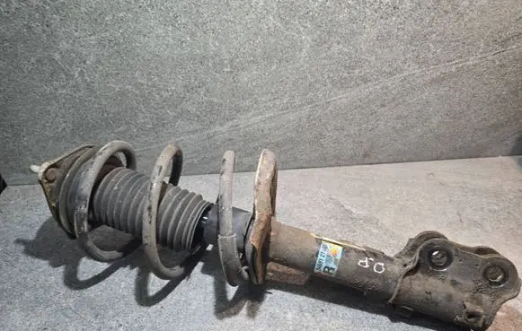 KIA Optima Front shock absorber/damper 546612T440