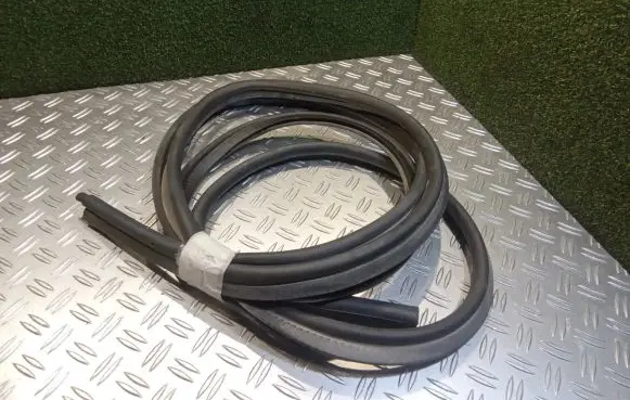 Mercedes-Benz Citan W415 Loading door rubber seal (on body) 