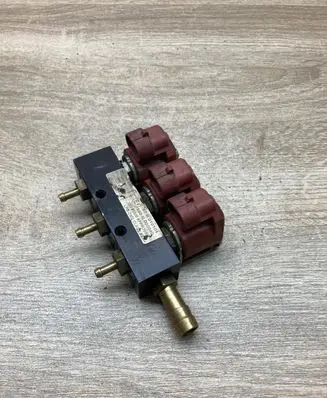 Volvo 850 LP gas injector 67R010104 110R000040