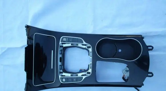 Mercedes-Benz C W205 Center console A2056805807