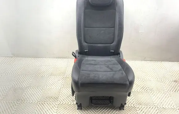 Rear seat