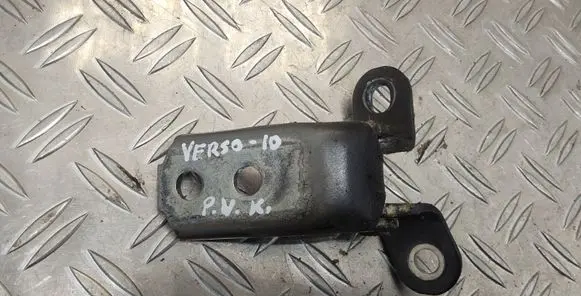 Toyota Verso Front door upper hinge