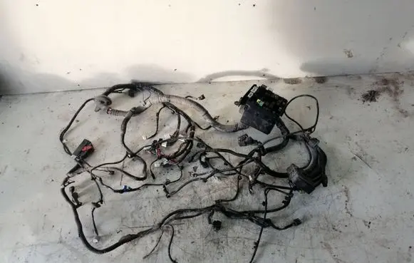 Mitsubishi Outlander Engine installation wiring loom 