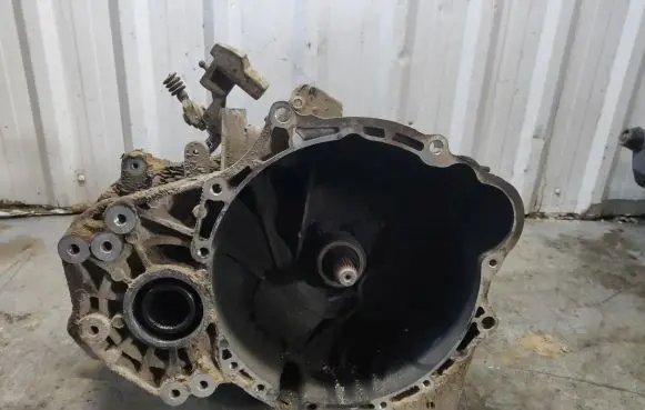 Opel Antara Manual 5 speed gearbox 96420073