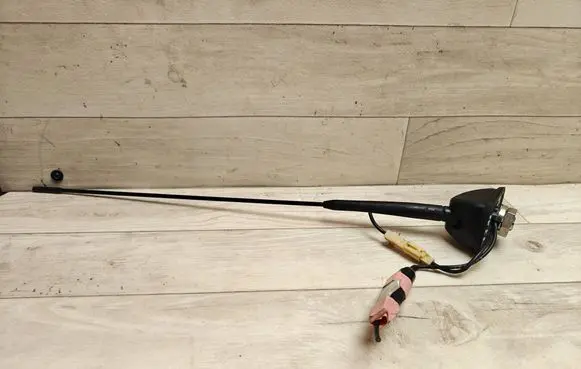 Mitsubishi Outlander Aerial GPS antenna 