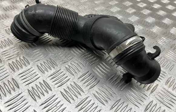 Volkswagen Golf V Air intake hose/pipe 3C0129654