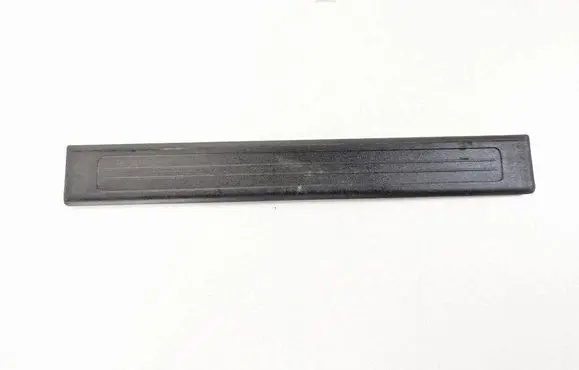 Mercedes-Benz GL X164 Front sill trim cover A1646800435