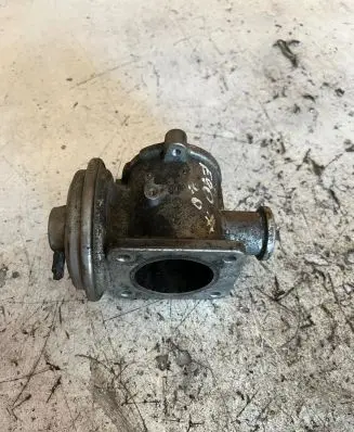 BMW 3 E90 E91 EGR valve 7791480 9808831
