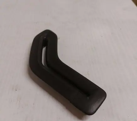 Volvo S40 Seat belt trim 8665745