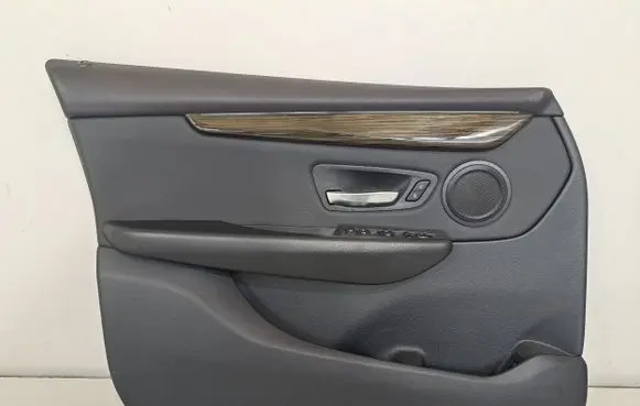 BMW 2 F46 Front door card panel trim 7404803