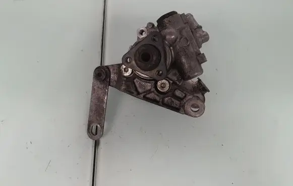 Mini One - Cooper R50 - 53 Power steering pump 6766051 32416766051