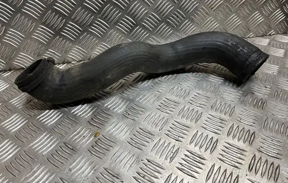 Volvo V70 Intercooler hose/pipe