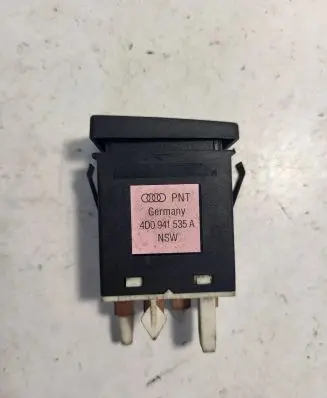 Fog light switch
