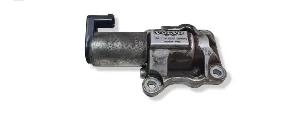 Volvo S60 Camshaft vanos timing valve 8670422