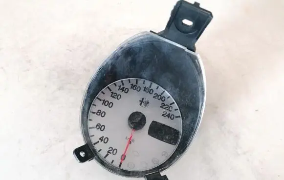 Alfa Romeo 156 Speedometer (instrument cluster) 156034475