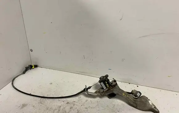 Accelerator throttle pedal