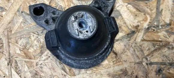 Ford Connect Engine mount bracket 1M516F012BA 1M516F012