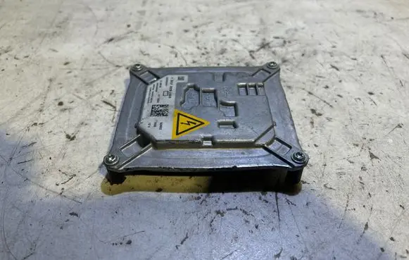 BMW 3 E92 E93 Xenon control unit/module 1307329153 10EEG060002 1200VDC85VAC