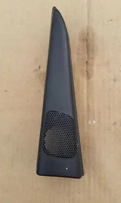 Toyota Avensis Verso Front door speaker cover trim 