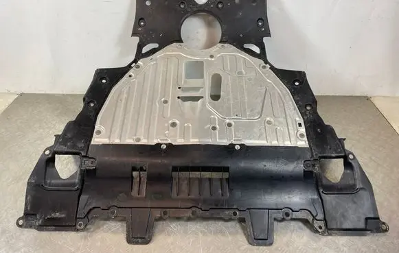 Honda CR-V Engine splash shield/under tray