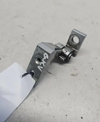 Volkswagen Golf IV Rear door upper hinge 