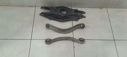 Mercedes-Benz C W205 Rear upper control arm/wishbone A2053522000