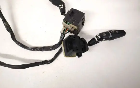 KIA Joice Wiper turn signal indicator stalk/switch