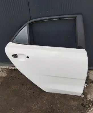 KIA Rio Rear door