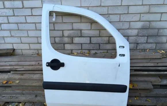 Fiat Doblo Front door