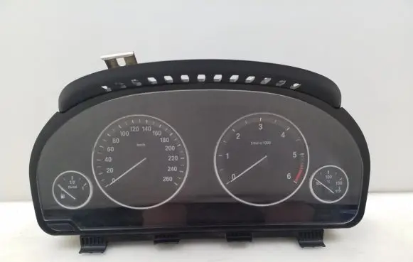 BMW 5 F10 F11 Speedometer (instrument cluster) 9280483