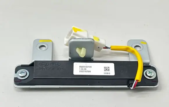 Hyundai Tucson TL Aerial antenna amplifier 95420D3100 2002192589 10000