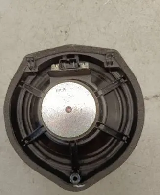 Honda HR-V Rear door speaker