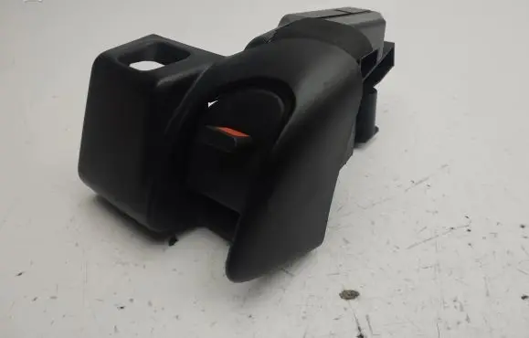 Mercedes-Benz ML W164 Seat back rest lock catch A2039200272