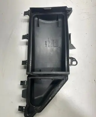 BMW 5 E60 E61 Air filter box cover 3L6950936 6950936